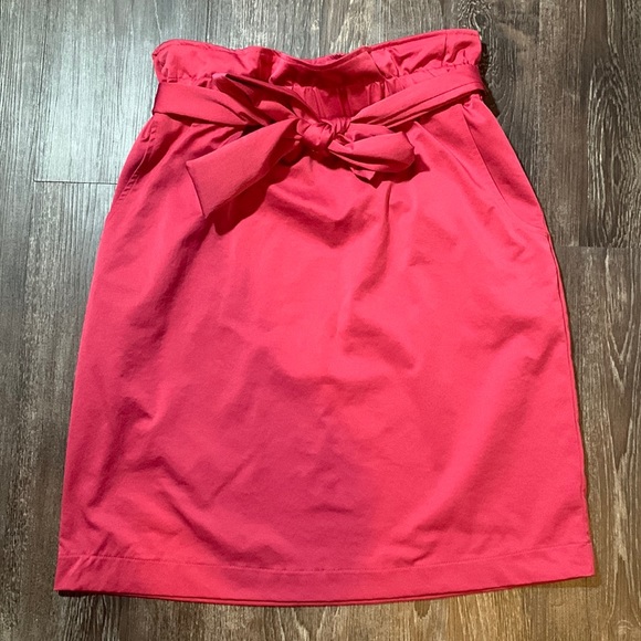 H&M Dresses & Skirts - H&M Paperbag hi-waste skirt NWOT